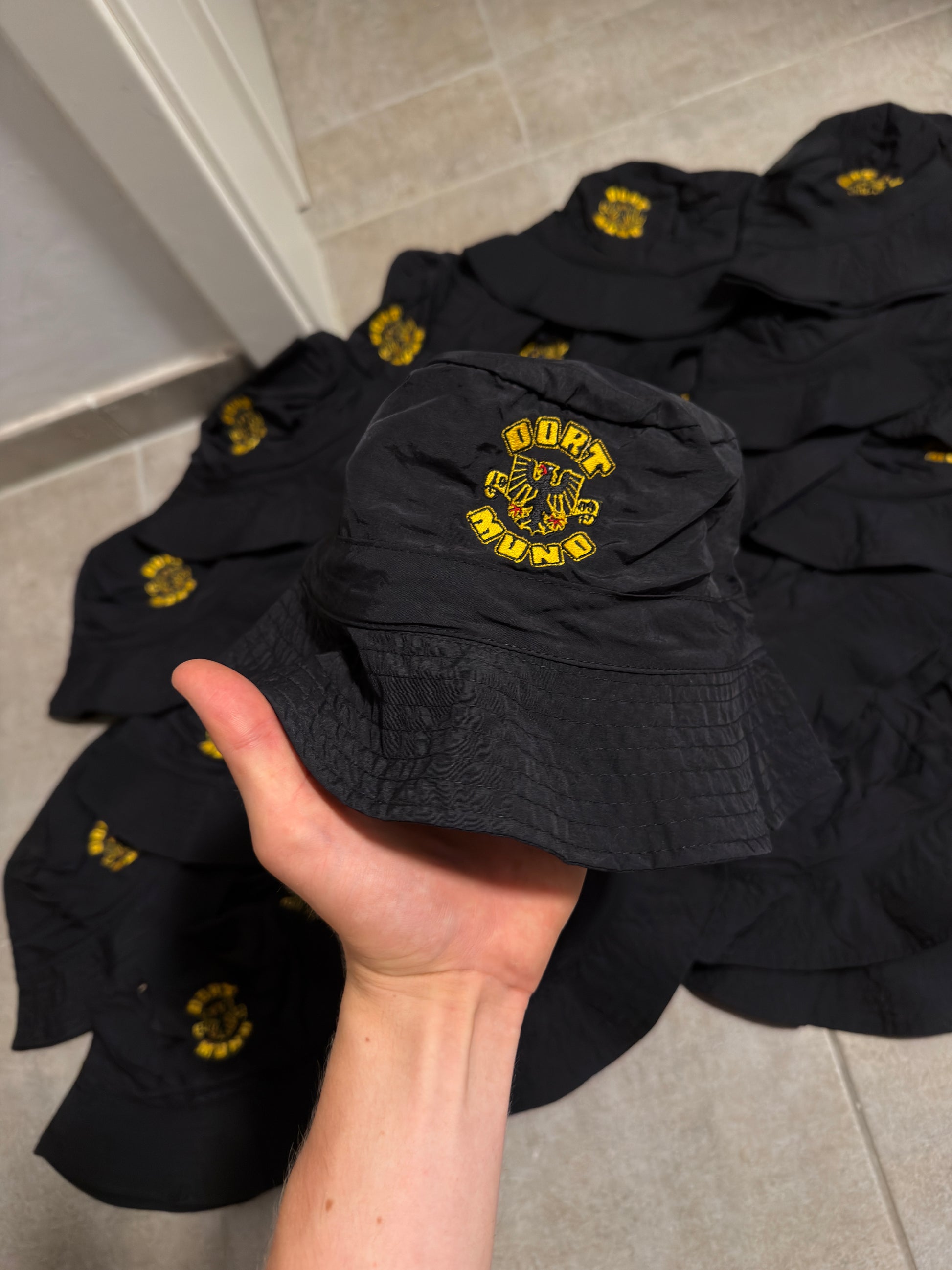 Dortmund 1909 Fischerhut - Detailansicht Sticklogo Vorderseite
